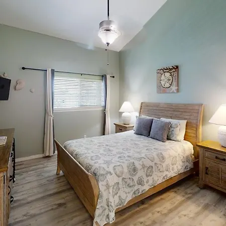 Nautical Watch Gulf Side Villas B-13